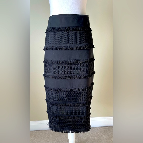 Banana Republic Cream Lace Professional Pencil Skirt